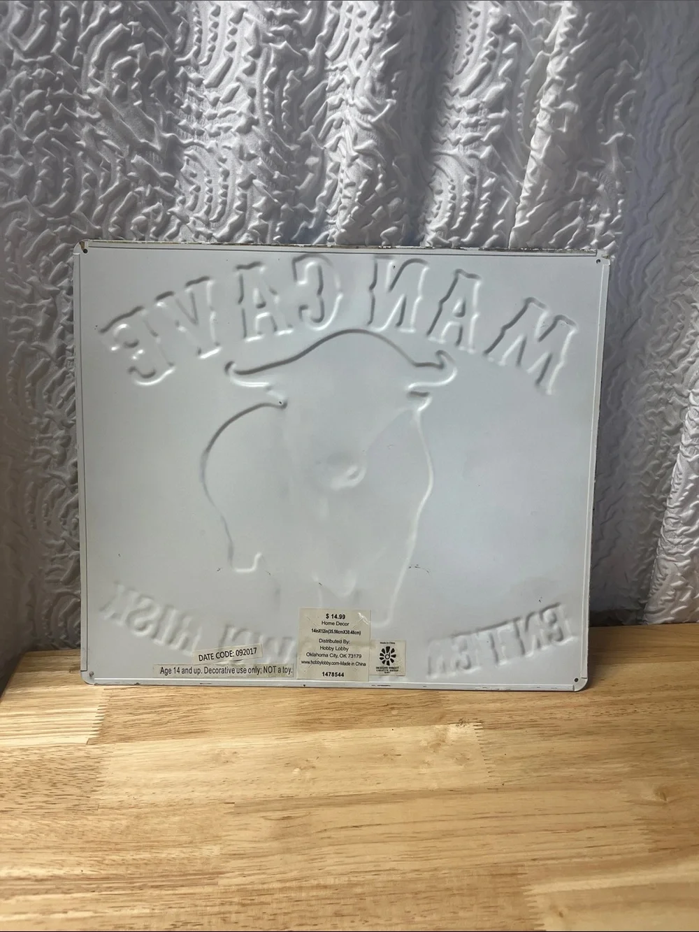Hobby Lobby bold bull